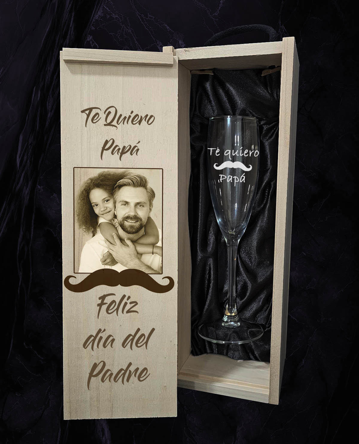 Caixa amb 1 Copa de Cava Personalitzada Disseny Dia del Pare Bigoti