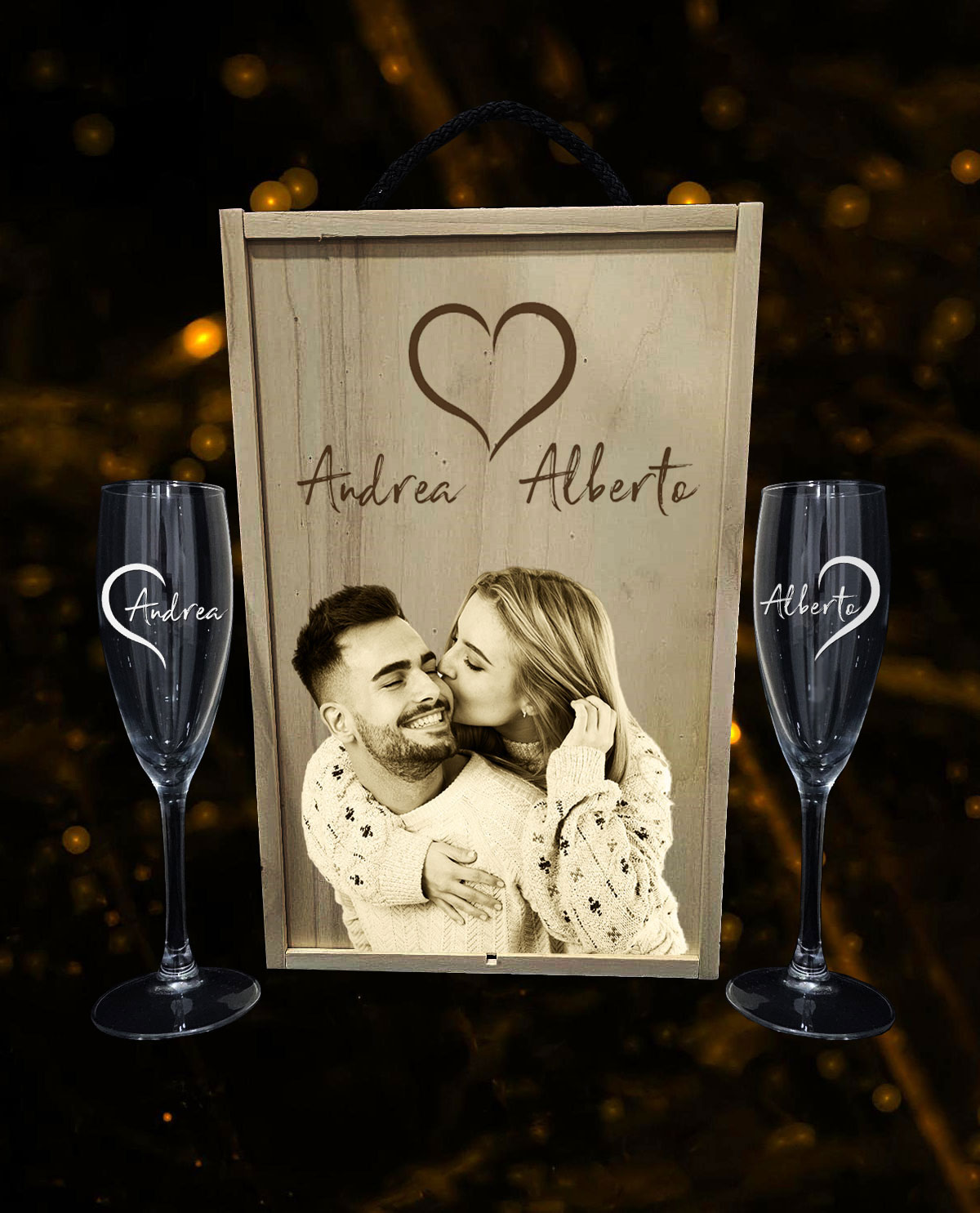 Caja con 2 copas de cava personalizadas Diseño Medios Corazones