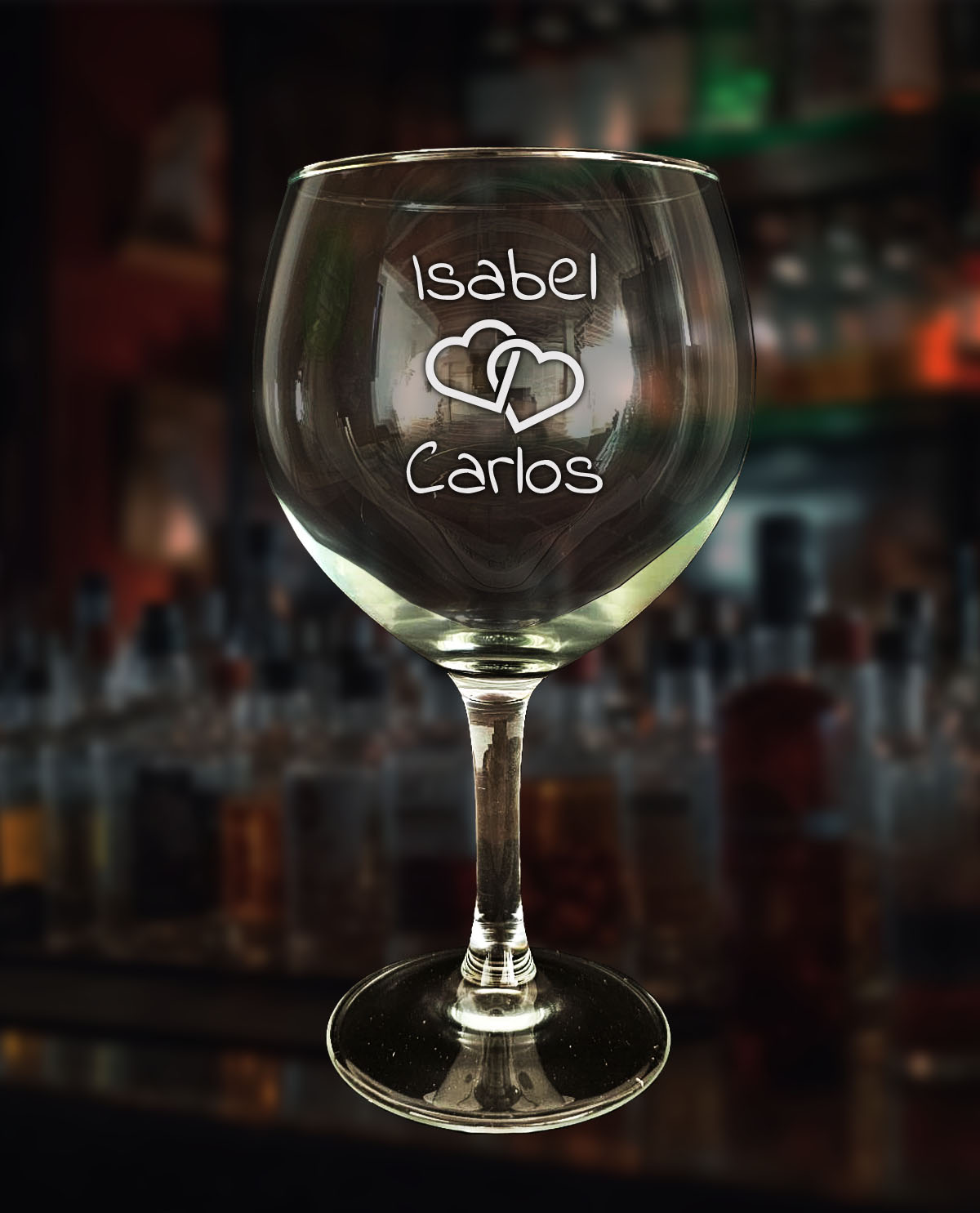 Copa de gin-tonic personalizada con diseño de corazones entrelazados