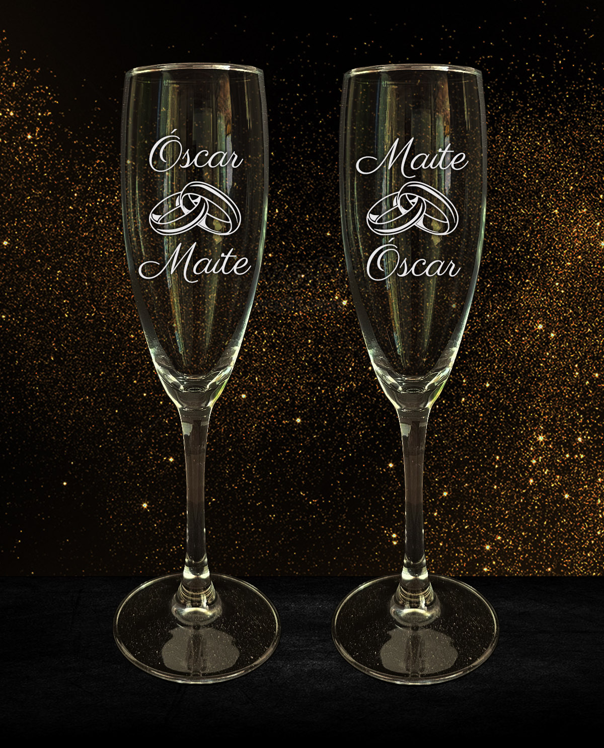 Conjunto de 2 Copos de Espumante Personalizados com Design de Alianças Entrelaçadas