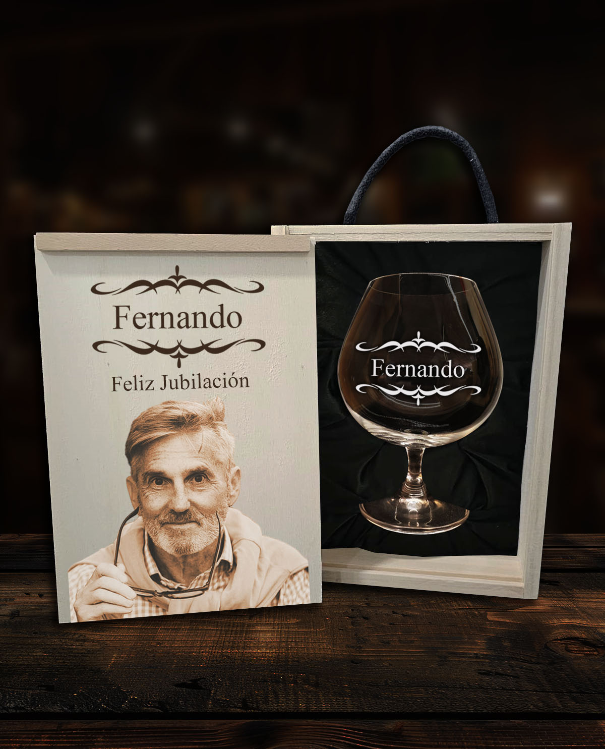 Copo de Conhaque Personalizado de Reforma e Caixa de Madeira
